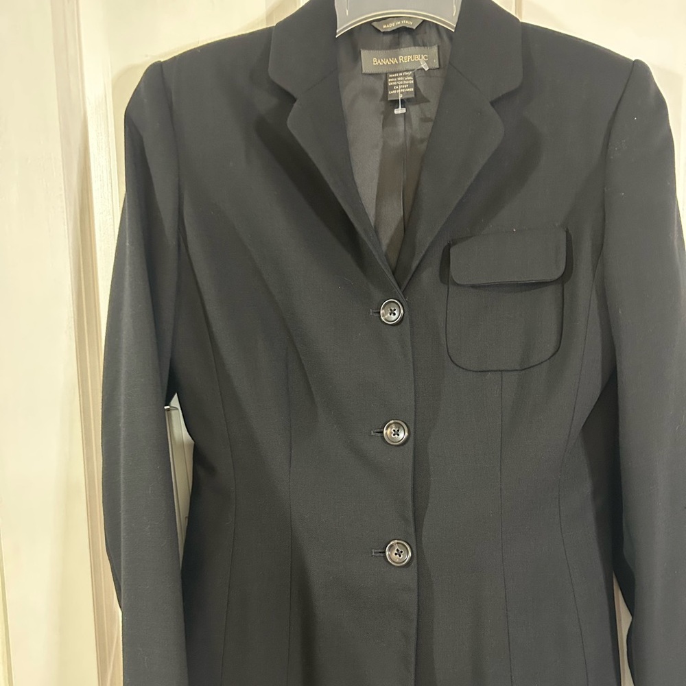 Banana Republic Black Blazer with Notched Lapels